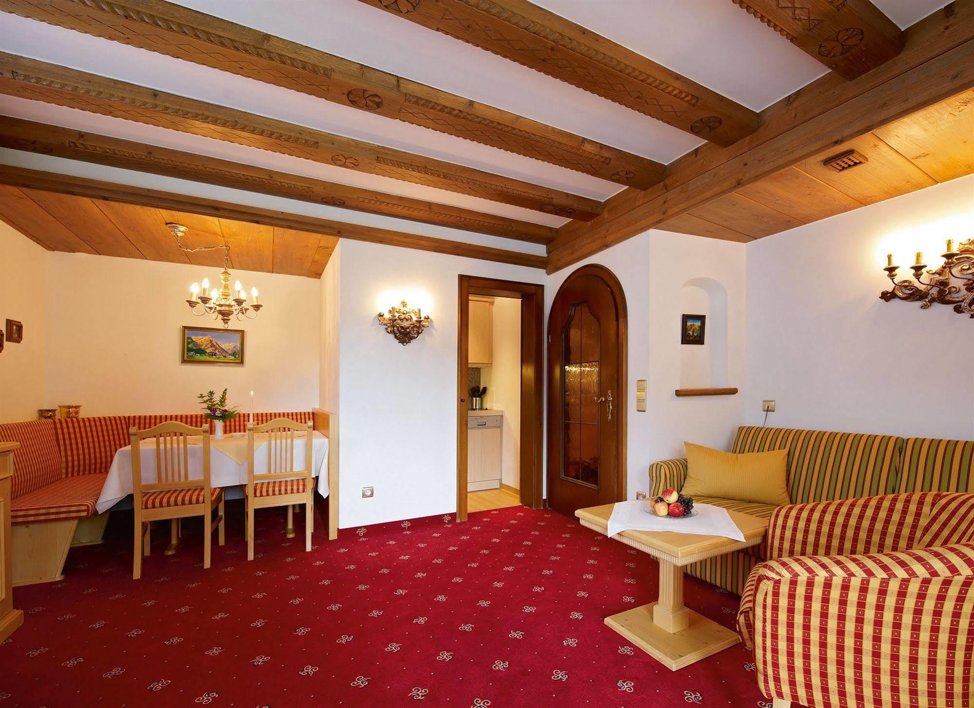 Chalet Hilde เลคอัมอาร์ลแบร์ก ภายนอก รูปภาพ